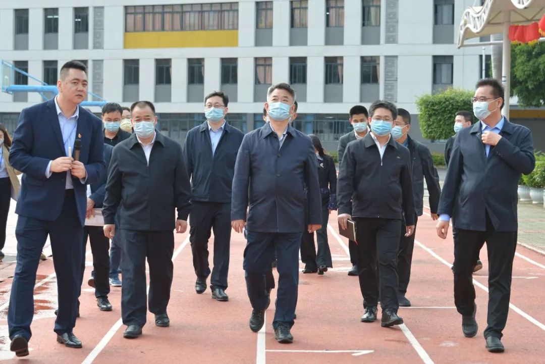 龙岗区委副书记孙仲勇率队到深圳携创高技考察指导技能帮扶工作