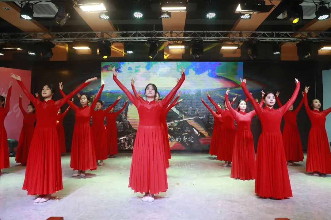 超十万人在线观看！深圳携创高技文化技能节闭幕式暨2022歌舞盛典晚会演出隆重举行